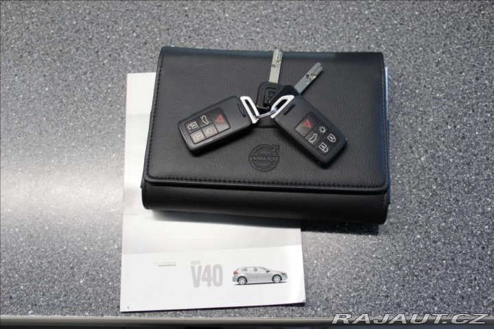 Volvo V40 1,6 D2 114PS Kinetic 2012