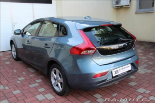 Volvo V40 1,6 D2 114PS  Kinetic 2012