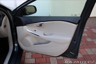 Volvo V40 1,6 D2 114PS  Kinetic 2012