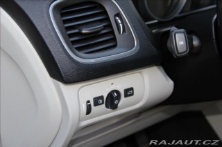 Volvo V40 1,6 D2 114PS  Kinetic 2012