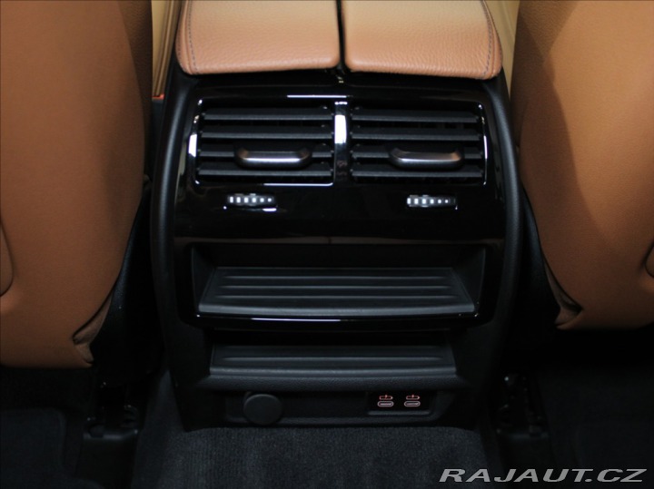 BMW 5 2,0 520d AT M-Paket 1.maj 2021