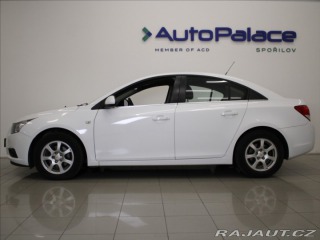 Chevrolet Cruze 2,0 D 120kW 1.maj.ČR 99 5 2012