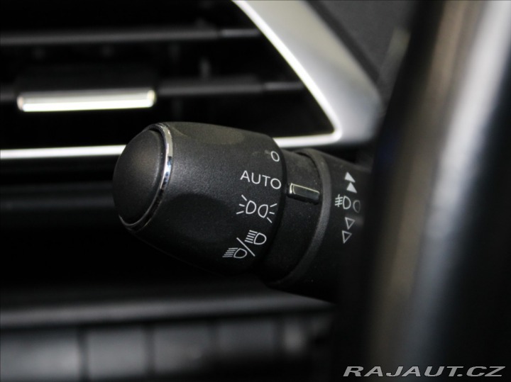 Peugeot 5008 1,5 HDI 96kW AT FOCAL Taž 2018