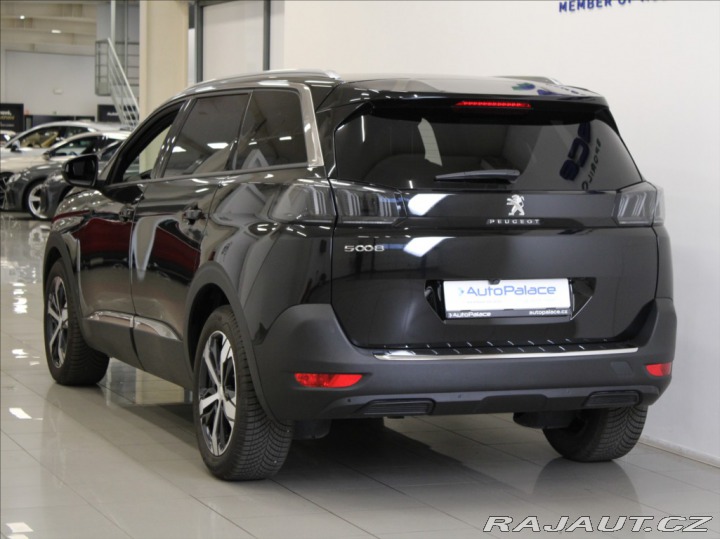 Peugeot 5008 1,5 HDi 96kW AT Allure 7 2024