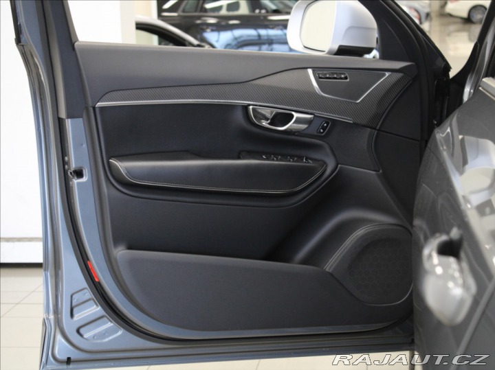 Volvo XC90 2,0 D5 173kW R-Design TAŽ 2016
