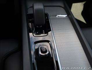 Volvo XC60 2,0 B5 AWD AUT Plus Dark 2024