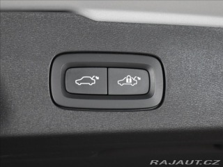 Volvo V60 2,0 B4 PLUS Dark,Bezklíč 2024