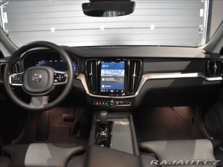Volvo V60 2,0 B4 PLUS Dark,Bezklíč 2024