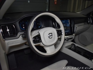 Volvo V60 2,0 B4 PLUS Panorama,BLIS 2024