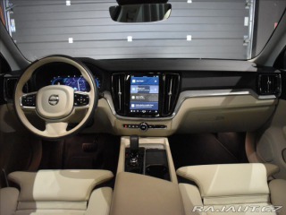 Volvo V60 2,0 B4 PLUS Panorama,BLIS 2024
