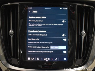 Volvo V60 2,0 B4 PLUS Panorama,BLIS 2024