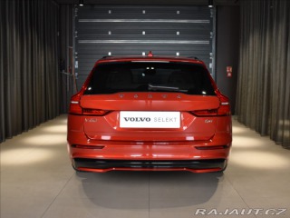 Volvo V60 2,0 B4 PLUS Panorama,BLIS 2024