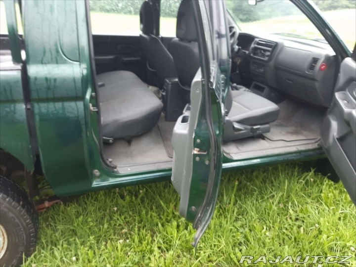 Mitsubishi L200 2,5 2005