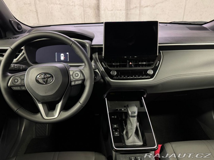 Toyota Corolla Cross 2.0, HEV, Executive, Skyv 2026