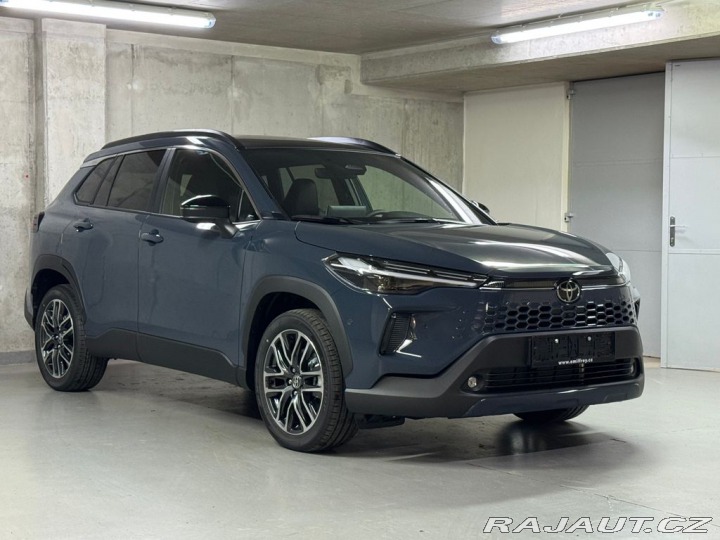Toyota Corolla Cross 2.0, HEV, Executive, Skyv 2026
