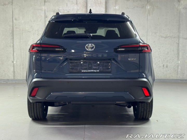 Toyota Corolla Cross 2.0, HEV, Executive, Skyv 2026