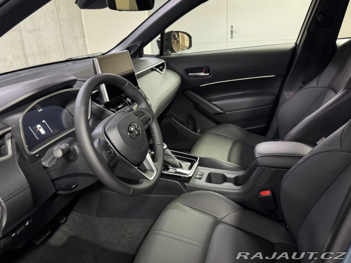 Toyota Corolla Cross 2.0, HEV, Executive, Skyv 2026
