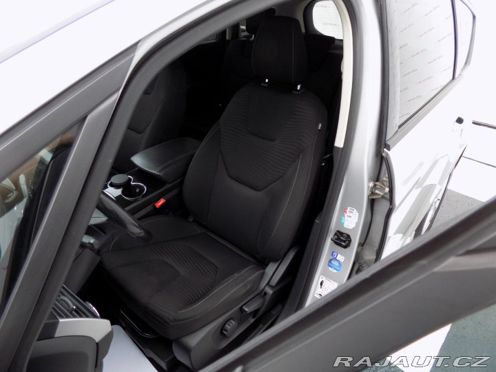 Ford S-MAX 2.0TDCi/Titanium/7.Míst/A 2017