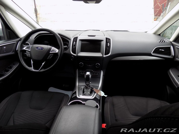 Ford S-MAX 2.0TDCi/Titanium/7.Míst/A 2017