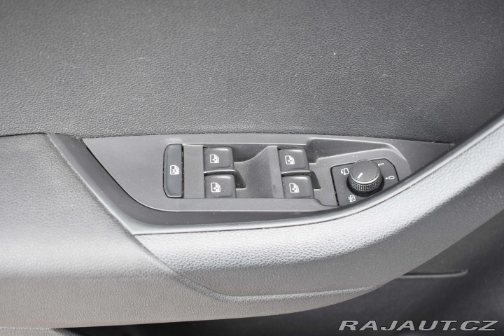Škoda Karoq 1.6TDi*DSG*KAMERA*LED*DPH 2020