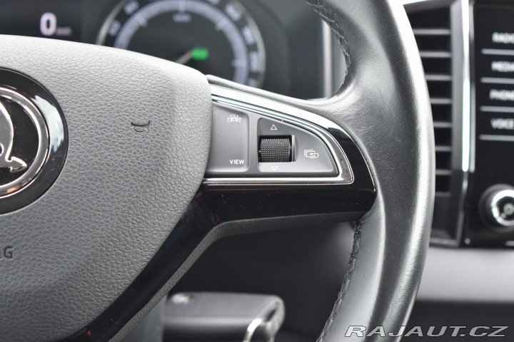 Škoda Karoq 1.6TDi*DSG*KAMERA*LED*DPH 2020