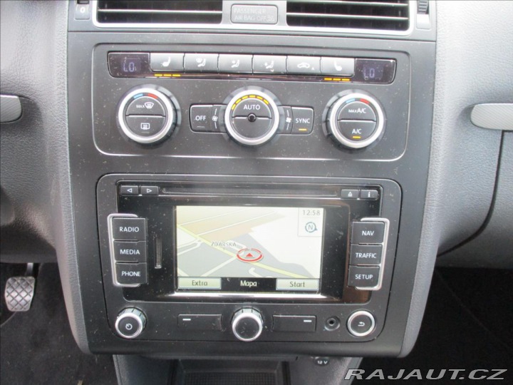 Volkswagen Touran 1,2 TSi 77kw LIFE, bez ko 2014