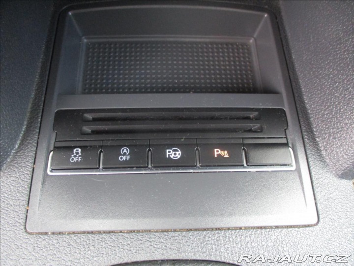 Volkswagen Touran 1,2 TSi 77kw LIFE, bez ko 2014