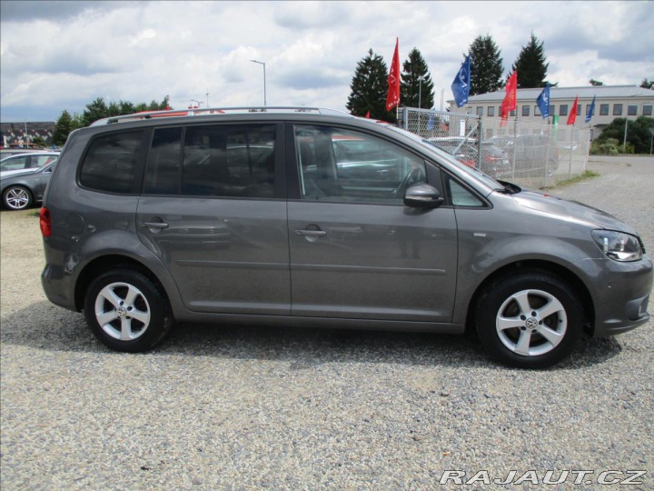 Volkswagen Touran 1,2 TSi 77kw LIFE, bez ko 2014