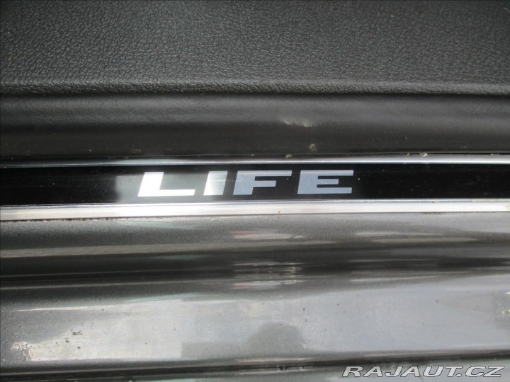 Volkswagen Touran 1,2 TSi 77kw LIFE, bez ko 2014