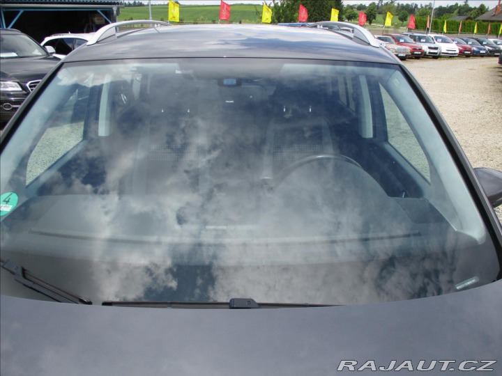 Volkswagen Touran 1,2 TSi 77kw LIFE, bez ko 2014
