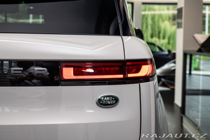 Land Rover Range Rover Sport D300 DYNAMIC HSE 1800
