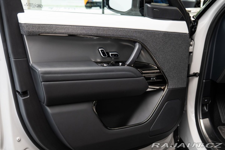 Land Rover Range Rover Sport D300 DYNAMIC HSE 1800