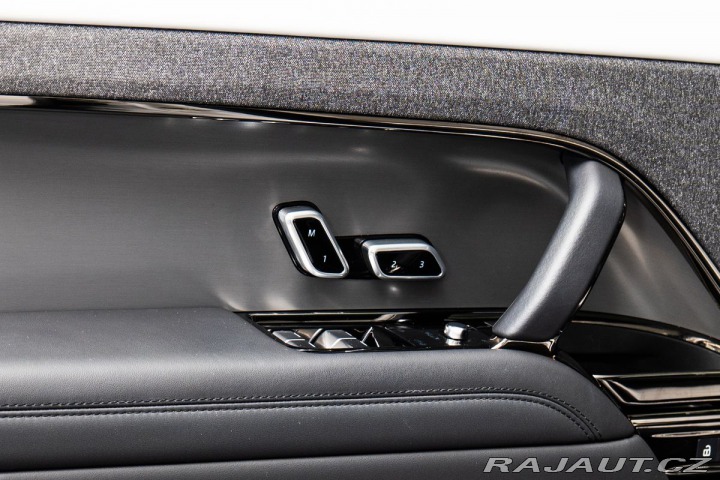 Land Rover Range Rover Sport D300 DYNAMIC HSE 1800