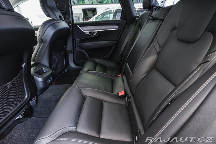 Volvo V90 CC B5 AWD PLUS, H&K, 2022