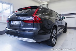 Volvo V90 CC B5 AWD PLUS, H&K, 2022