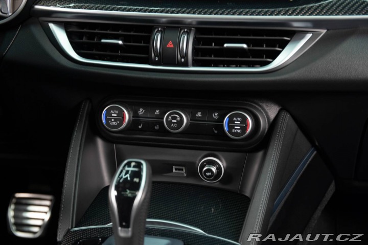 Alfa Romeo Stelvio 2.9 V6 Twin Turbo QV AWD 2023