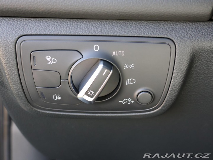 Audi A6 2,0 TDI 130kW Aut. Naviga 2012