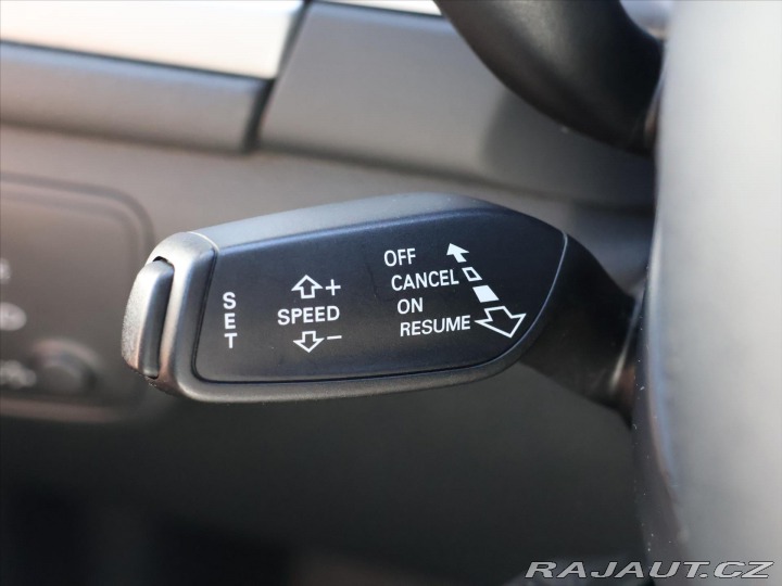 Audi A6 2,0 TDI 130kW Aut. Naviga 2012