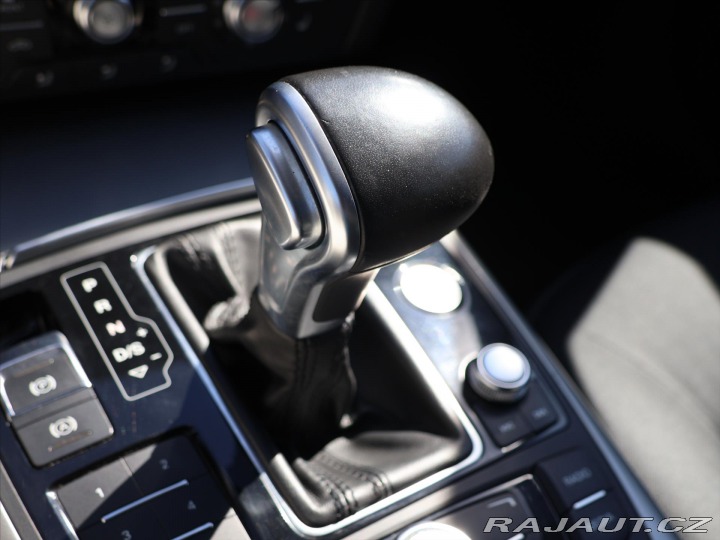 Audi A6 2,0 TDI 130kW Aut. Naviga 2012