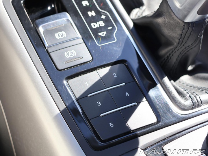 Audi A6 2,0 TDI 130kW Aut. Naviga 2012