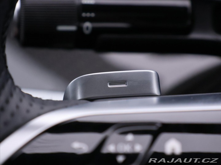 Mercedes-Benz CLE 2,0 300 4Matic AMG Premiu 2025