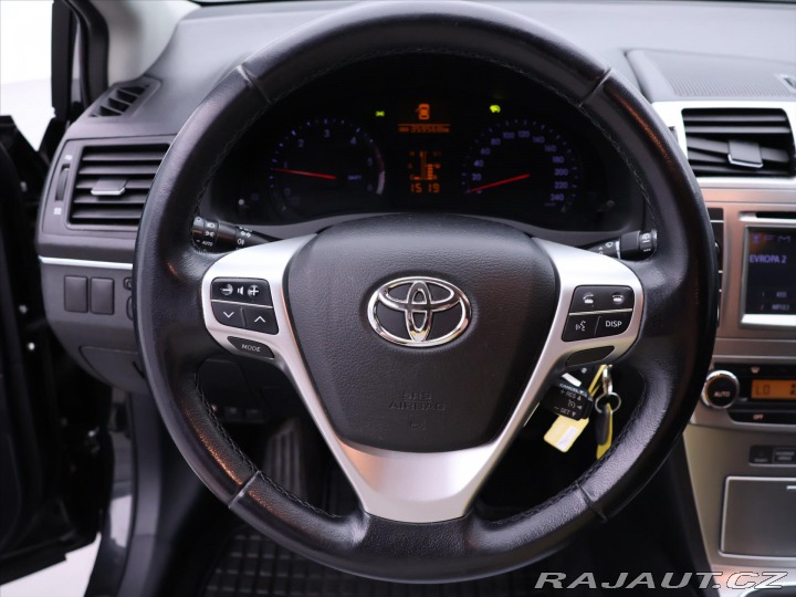 Toyota Avensis 2,0 D-4D 91kW Life Xenon 2013