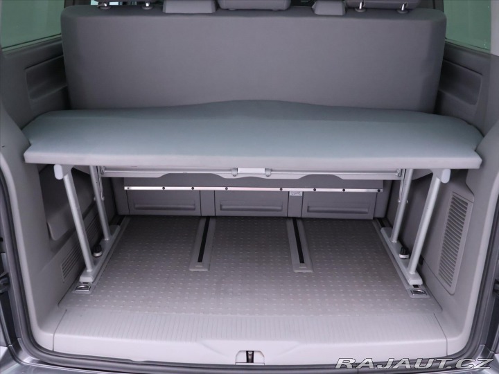 Volkswagen California 2,0 TDI 132kW CZ 7míst DP 2012