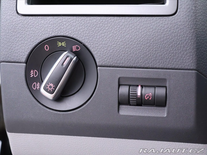 Volkswagen California 2,0 TDI 132kW CZ 7míst DP 2012