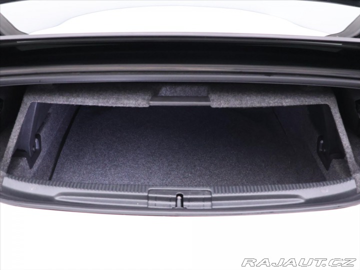 Volkswagen EOS 1,4 TSI 90kW Aut.Klima Ků 2011
