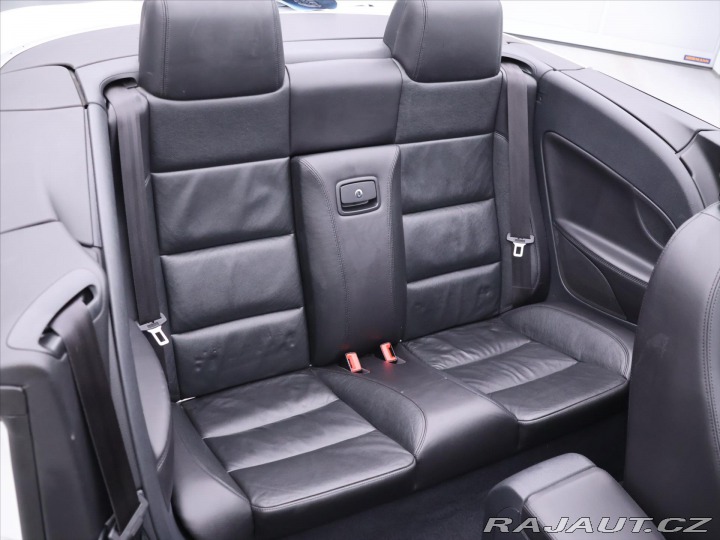 Volkswagen EOS 1,4 TSI 90kW Aut.Klima Ků 2011