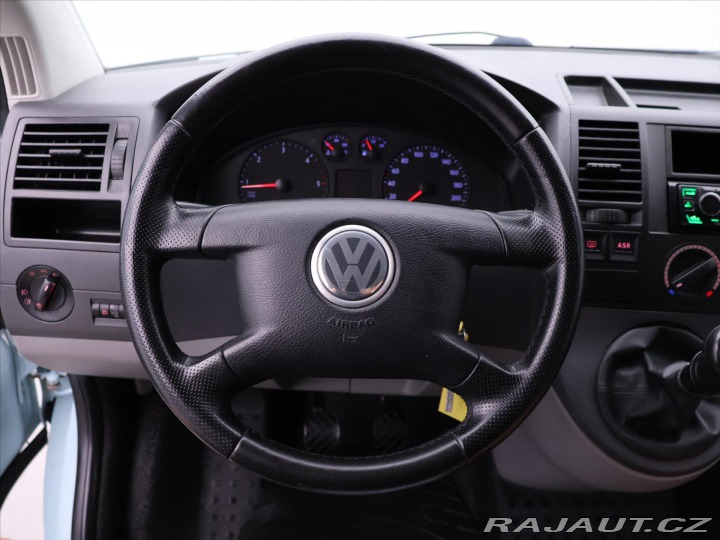 Volkswagen Transporter 1,9 TDI 2.Maj Tažné 9-Mís 2006