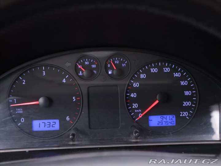 Volkswagen Transporter 1,9 TDI 2.Maj Tažné 9-Mís 2006