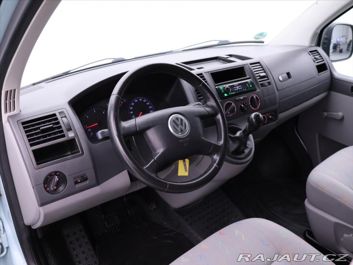Volkswagen Transporter 1,9 TDI 2.Maj Tažné 9-Mís 2006