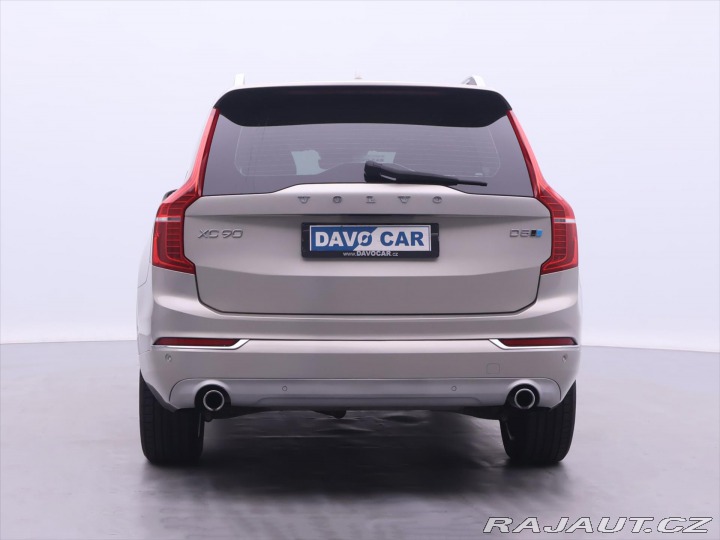 Volvo XC90 2,0 D5 165kW AWD CZ Momen 2015
